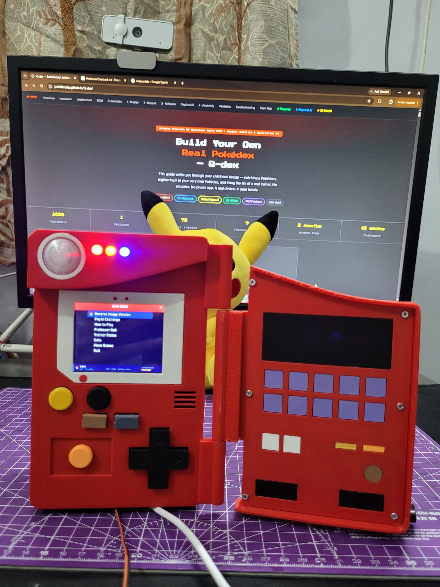 Q-dex front view with build guide behind