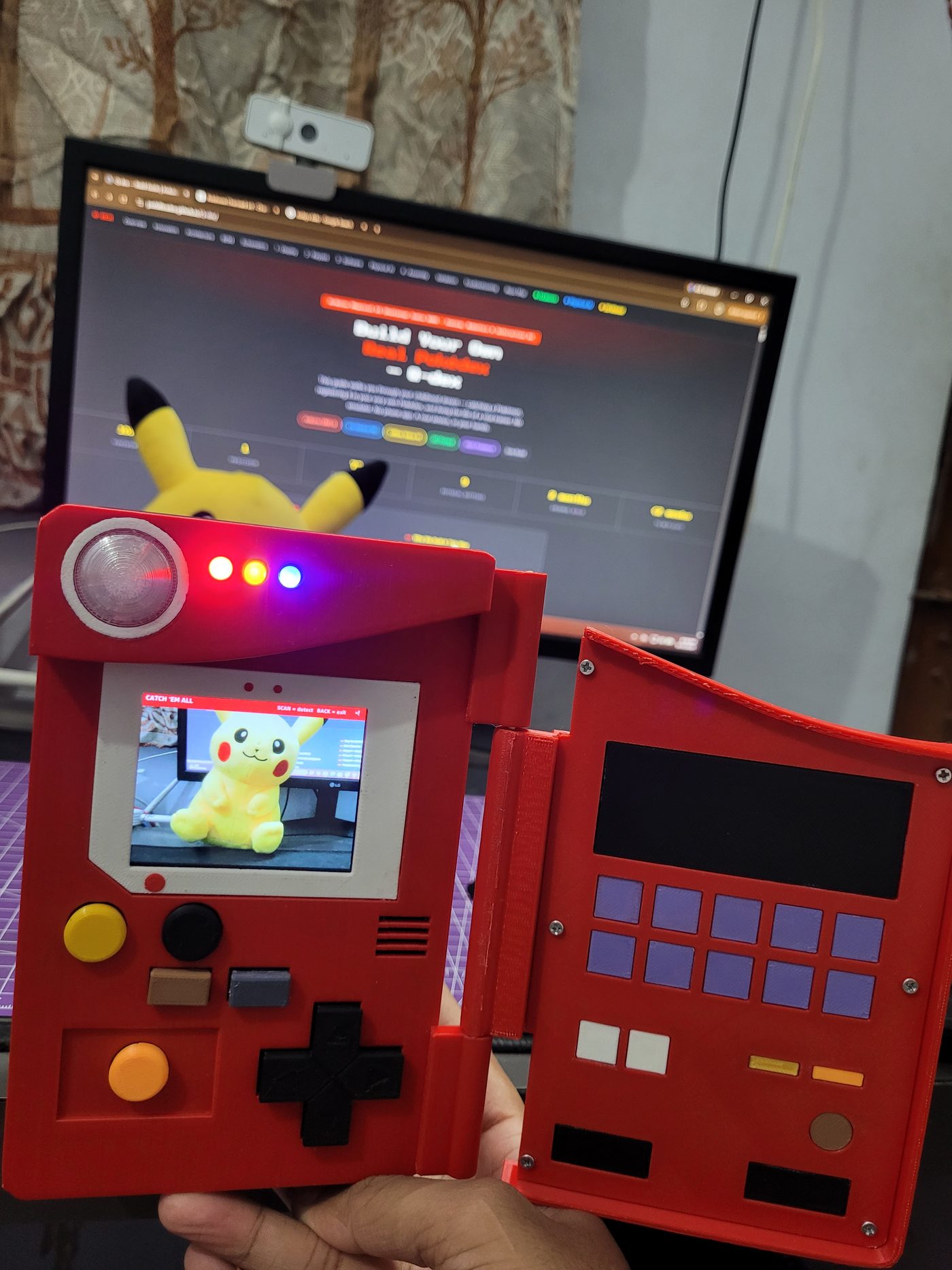 Q-dex in Reverse Image mode, camera pointed at a Pikachu plush